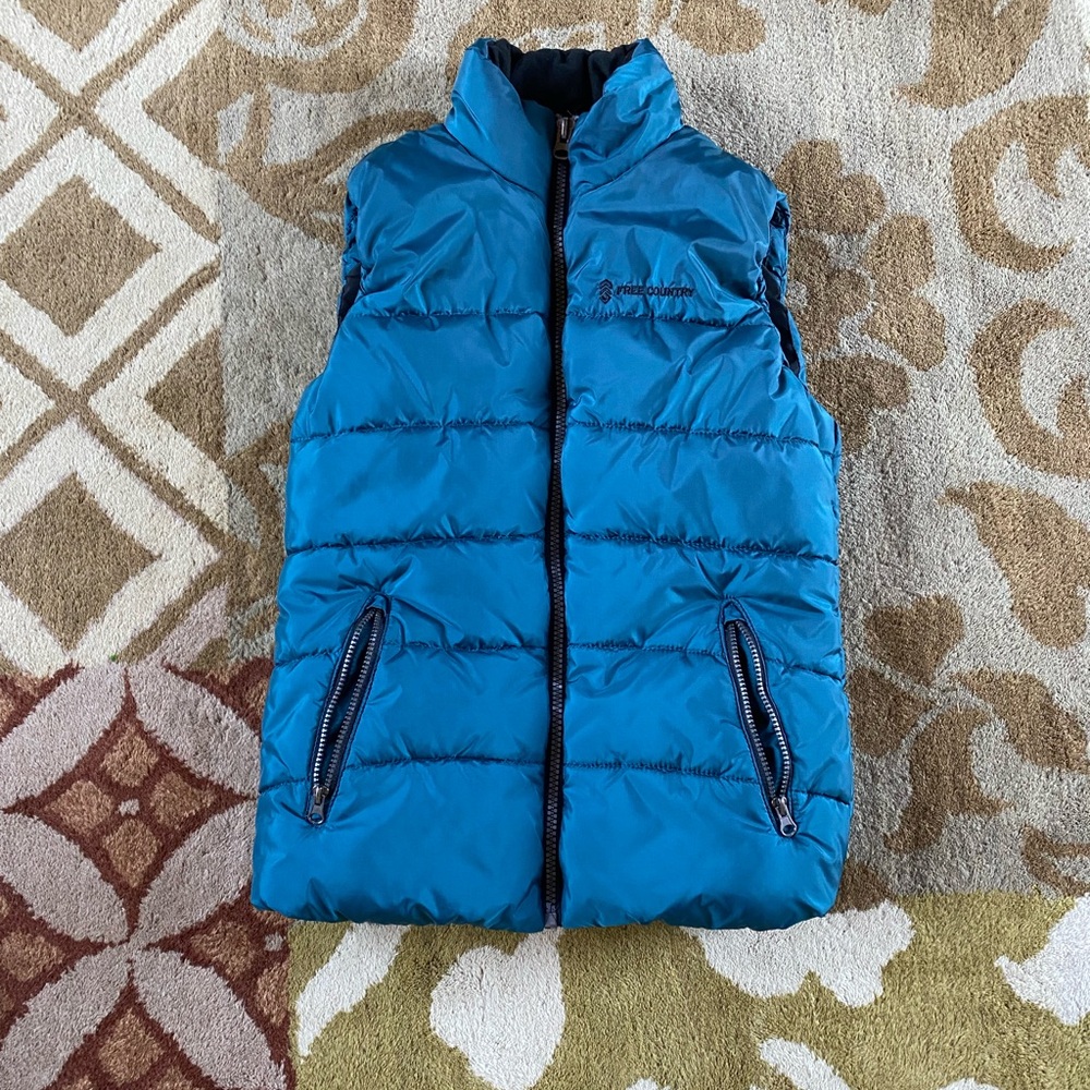 Free Country Black and Blue Vest